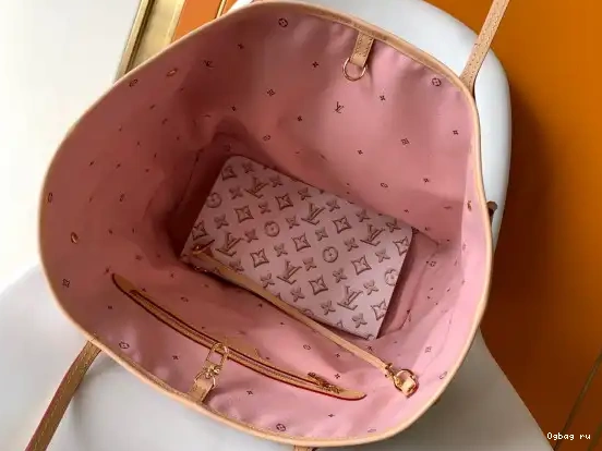 VUITTON MM LOUIS NEVERFULL 0528